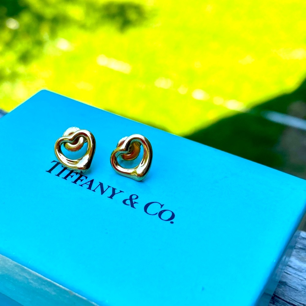 Tiffany & Co. Open Heart Stud Earrings 18K Yellow Gold Picasso Auth w/Box